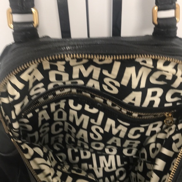 Marc by Marc Jacobs handbag - Picture 2 of 4